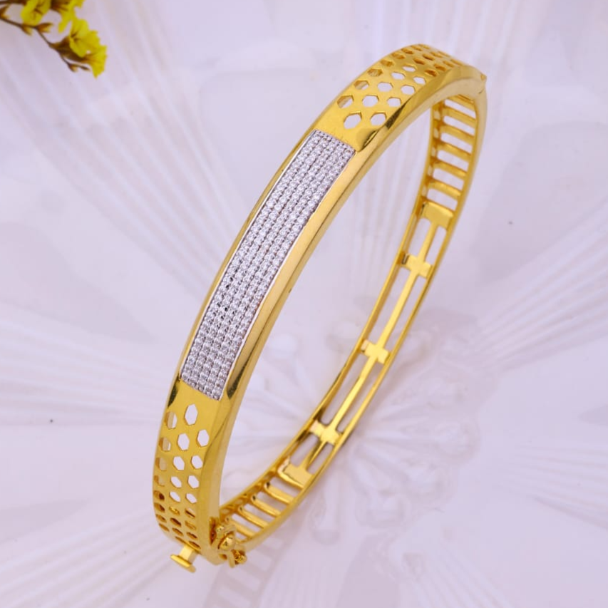 Clip Rose Gold Bracelet With Fancy and Diamonds — Gismondi 1754 USA Inc.