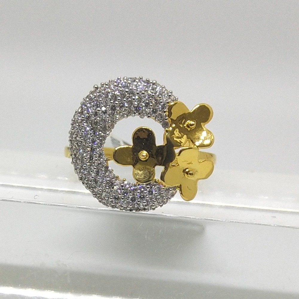 22K flowers shape studded diamond ring